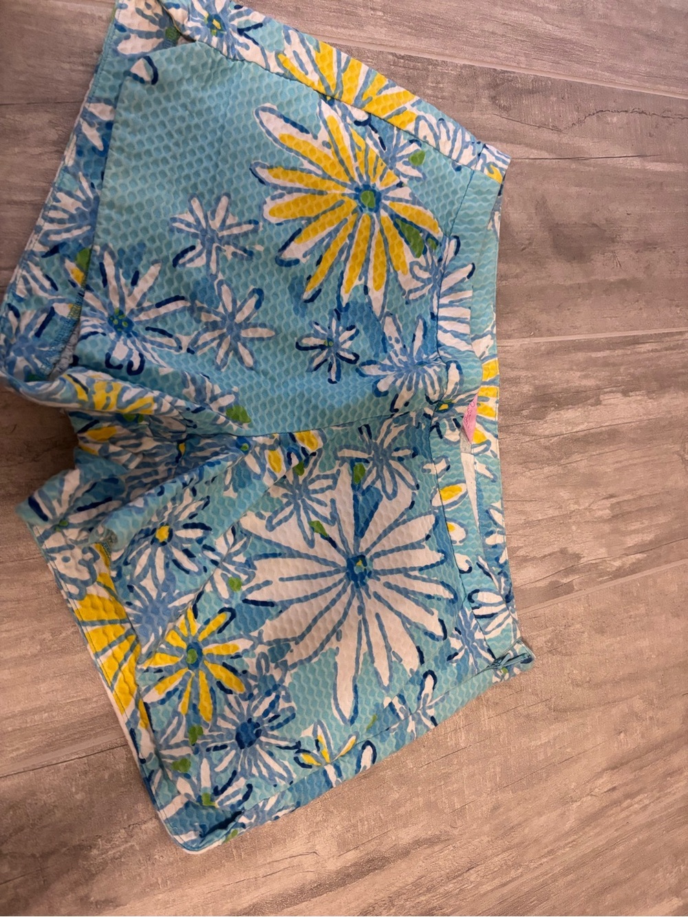 Lilly Pulitzer shorts size 4